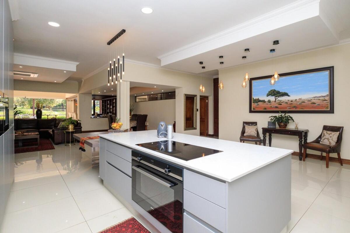 1 On Cormorant - Pecanwood Hartbeespoort Exterior photo