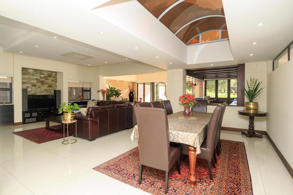 1 On Cormorant - Pecanwood Hartbeespoort Exterior photo